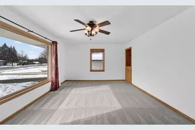 532  Rose Ann Dr, Burlington, WI 53105 - Photo 10