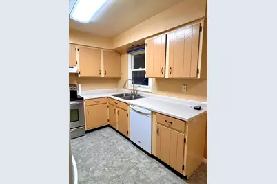 913  Chapel Hill Rd, Madison, WI 53711 - Photo 6