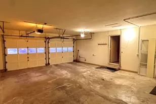 913 Chapel Hill Rd, Madison, WI 53711 - Photo 12