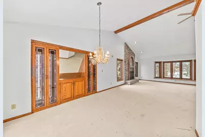 14591 W Fieldpointe Ct, New Berlin, WI 53151 - Photo 10