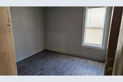 3143 N 14th St #3143A, Milwaukee, WI 53206 - Photo 8