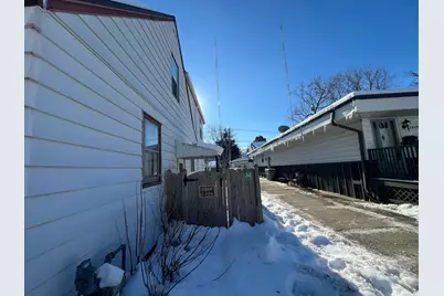 1409 W Custer Ave, Milwaukee, WI 53209 - Photo 18
