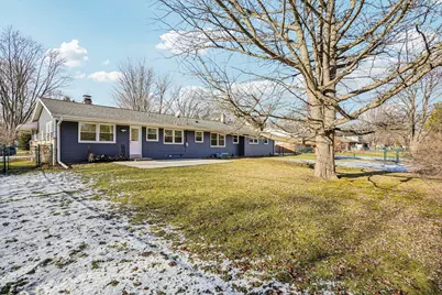 6936 N Braeburn Ln, Glendale, WI 53209 - Photo 28