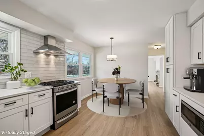 6936 N Braeburn Ln, Glendale, WI 53209 - Photo 12