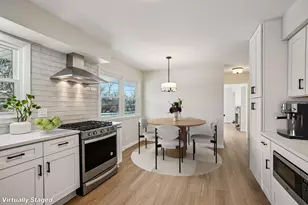 6936 N Braeburn Ln, Glendale, WI 53209 - Photo 12