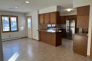 1014 Green Bay St, Onalaska, WI 54650 - Photo 12