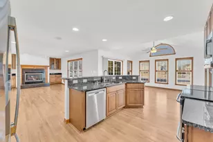 2620 Penbrook Dr, Racine, WI 53406 - Photo 12