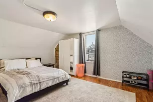 2557 N Gordon Pl, Milwaukee, WI 53212 - Photo 20