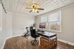 2557 N Gordon Pl, Milwaukee, WI 53212 - Photo 10