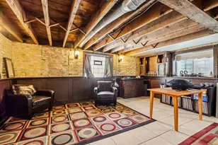 2557 N Gordon Pl, Milwaukee, WI 53212 - Photo 28