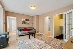 2557 N Gordon Pl, Milwaukee, WI 53212 - Photo 4