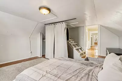 2557 N Gordon Pl, Milwaukee, WI 53212 - Photo 22