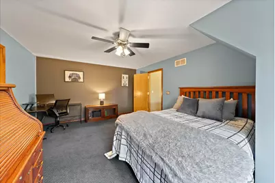 1319  Creekside Ct, Grafton, WI 53024 - Photo 30