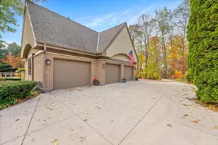 1319 Creekside Ct, Grafton, WI 53024 - Photo 48