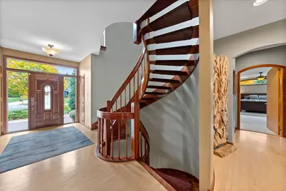 1319  Creekside Ct, Grafton, WI 53024 - Photo 34