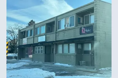 9913 W Lisbon Ave #9915, 9917, 9919, Milwaukee, WI 53222 - Photo 2