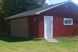 N2253 Main St, Weyauwega, WI 54983 - Photo 8