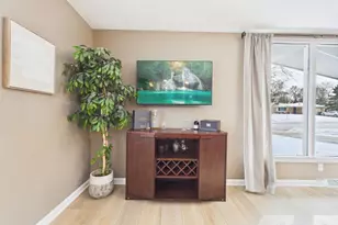 2000 Ramona Rd, Waukesha, WI 53186 - Photo 16