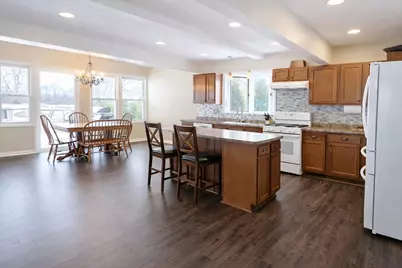 7715 W Wind Lake Rd, Racine, WI 53185 - Photo 8
