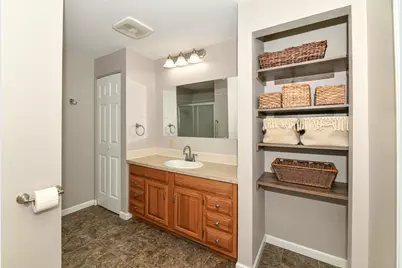 7715 W Wind Lake Rd, Racine, WI 53185 - Photo 24