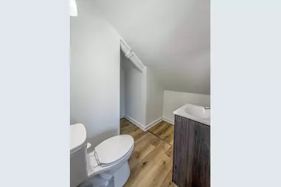 6220 W Girard Ave, Milwaukee, WI 53210 - Photo 14