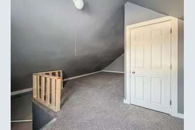 6220 W Girard Ave, Milwaukee, WI 53210 - Photo 16