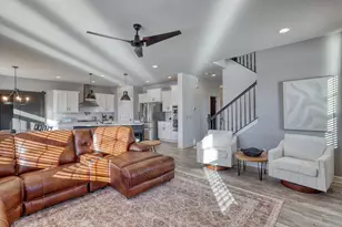 N56W24205 Simona Ct, Sussex, WI 53089 - Photo 4