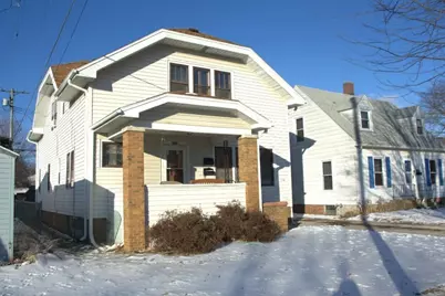 712  Wolff St, Racine, WI 53402 - Photo 2
