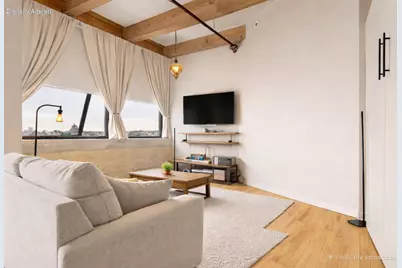 215 W Maple St #307, Milwaukee, WI 53204 - Photo 2