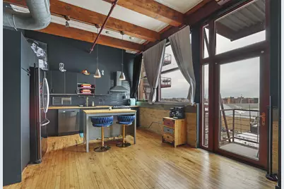 215 W Maple St #307, Milwaukee, WI 53204 - Photo 4
