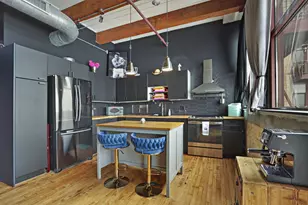 215 W Maple St, Milwaukee, WI 53204 - Photo 10