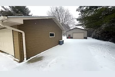 W1758  Spring Prairie Rd, Spring Prairie, WI 53105 - Photo 24