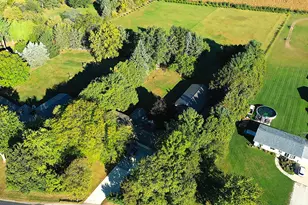 W1758 Spring Prairie Rd, Spring Prairie, WI 53105 - Photo 14