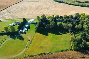 W1758 Spring Prairie Rd, Spring Prairie, WI 53105 - Photo 8