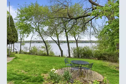 2304  North Shore Dr, Delavan, WI 53115 - Photo 82
