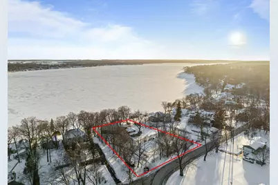 2304  North Shore Dr, Delavan, WI 53115 - Photo 84