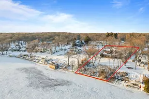 2304 N Shore Dr, Delavan, WI 53115 - Photo 96