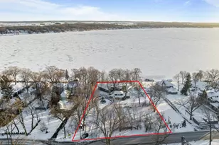 2304 N Shore Dr, Delavan, WI 53115 - Photo 82