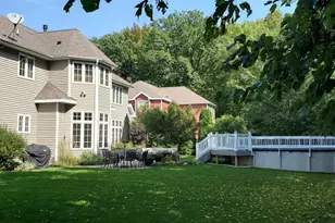 517 Oriole Ln, Howards Grove, WI 53083 - Photo 4