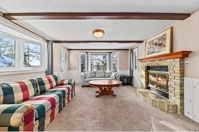 6321 W McKinley Ave, Wauwatosa, WI 53213 - Photo 8