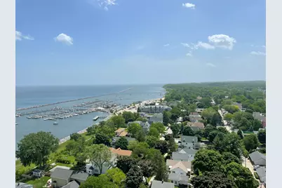 2525 S Shore Dr #20D, Milwaukee, WI 53207 - Photo 2