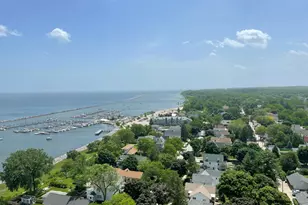 2525 S Shore Dr, Milwaukee, WI 53207 - Photo 2