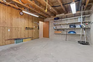 W175N8151 Robin Cir, Menomonee Falls, WI 53051 - Photo 32