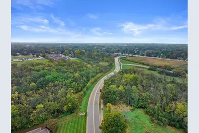 W175N8151  Robin Cir #1, Menomonee Falls, WI 53051 - Photo 42