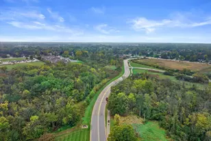 W175N8151 Robin Cir, Menomonee Falls, WI 53051 - Photo 42