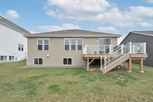 704 River Ridge Dr, Racine, WI 53185 - Photo 32