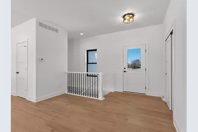 947  Berenschot Trl, Cedar Grove, WI 53013 - Photo 10