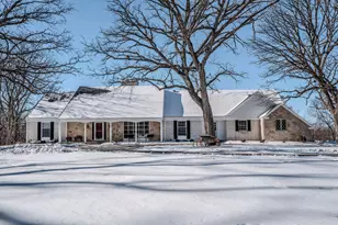 W290S4827 Parke Ln, Genesee, WI 53189 - Photo 1