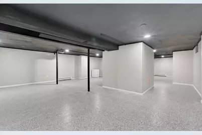 W133N8139  Danell Dr, Menomonee Falls, WI 53051 - Photo 24