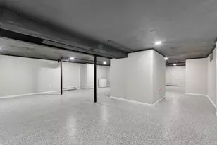 W133N8139 Danell Dr, Menomonee Falls, WI 53051 - Photo 24